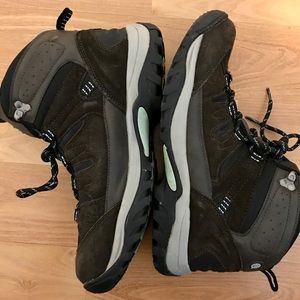 Coleman Women’s Hiking Trail Boots Size 9.5